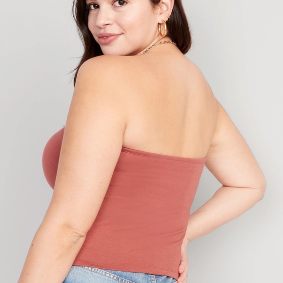 - NWT OLD NAVY Cropped Tube Top Color:
MINERAL ROUGE - Picture 6 of 8